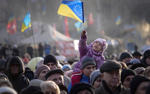 Народное Вече, в оцеплении под АП стоят срочники внутренних войск Народное Вече, в оцеплении под АП стоят срочники внутренних войск