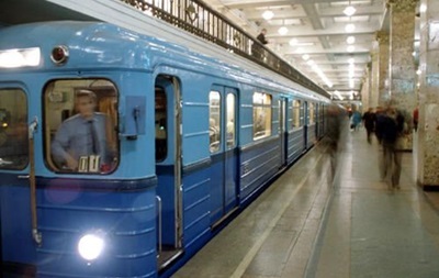 Метро работает, станции Крещатик и Майдан Незалежности 21 февраля останутся закрытыми Метро работает, станции Крещатик и Майдан Незалежности 21 февраля останутся закрытыми