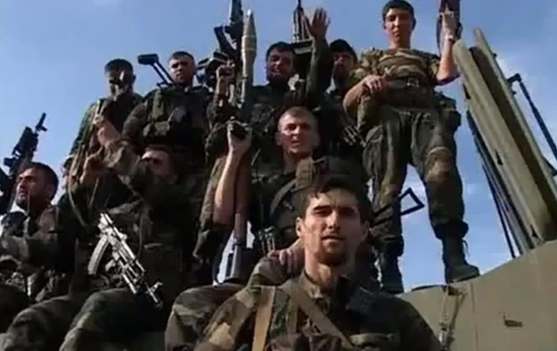 В сети появилось видео о чеченском спецназе на Донбассе В сети появилось видео о чеченском спецназе на Донбассе