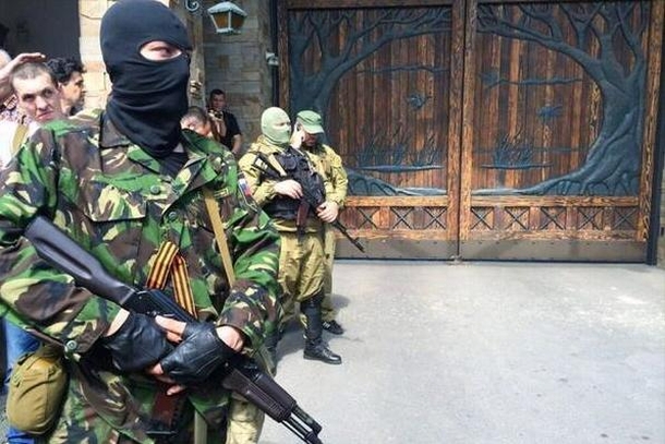 Резиденция Ахметова перешла под контроль сепаратистов