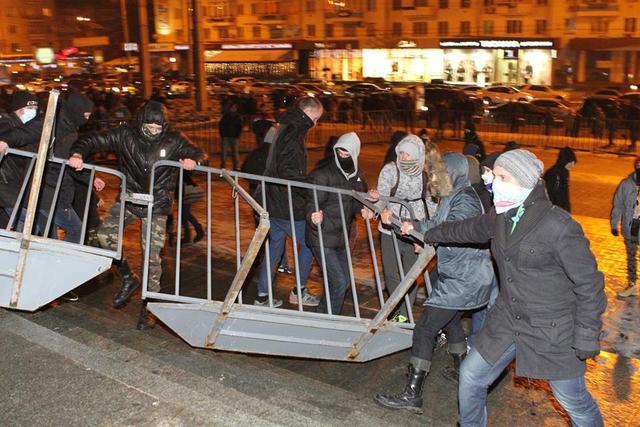 Срыв концерта Ани Лорак в Киеве. ВИДЕО+ФОТО Срыв концерта Ани Лорак в Киеве. ВИДЕО+ФОТО