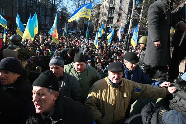 Как на войне. Фотохроники событий в Киеве 18 февраля Как на войне. Фотохроники событий в Киеве 18 февраля