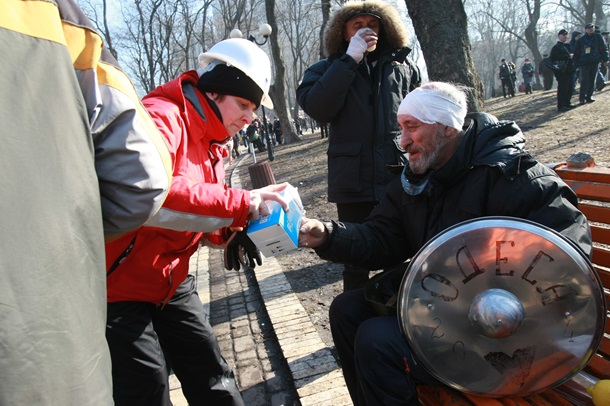 Пострадавшие и раненные митингующие Пострадавшие и раненные митингующие