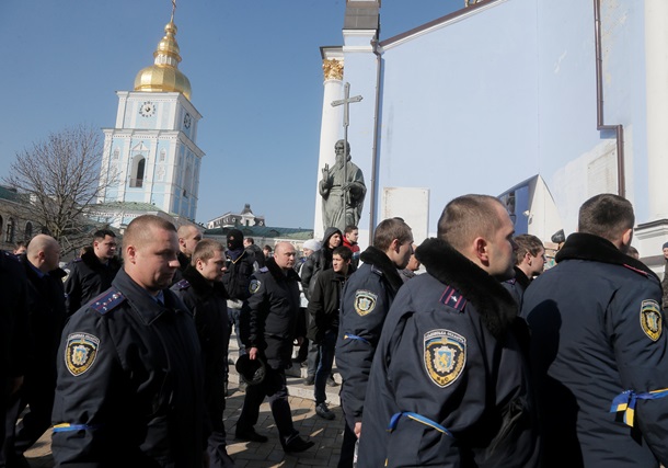 В Киев приезжают поддержавшие народ львовские милиционеры