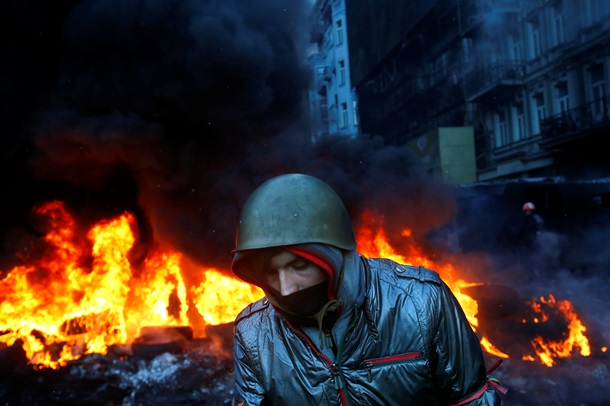 Пятый день противостояния на Грушевского. Фото-видерепортажи 23 января Пятый день противостояния на Грушевского. Фото-видерепортажи 23 января