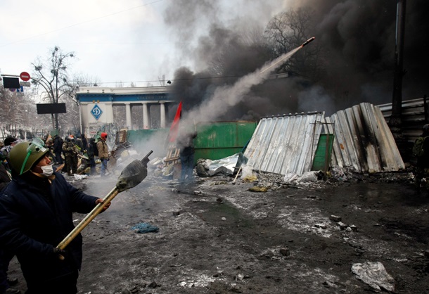Пятый день противостояния на Грушевского. Фото-видерепортажи 23 января Пятый день противостояния на Грушевского. Фото-видерепортажи 23 января