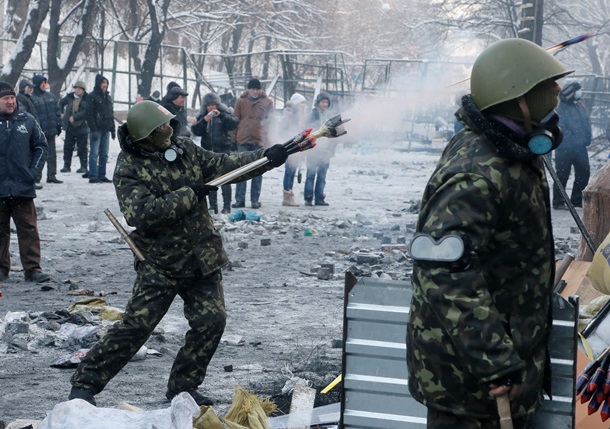 Пятый день противостояния на Грушевского. Фото-видерепортажи 23 января Пятый день противостояния на Грушевского. Фото-видерепортажи 23 января