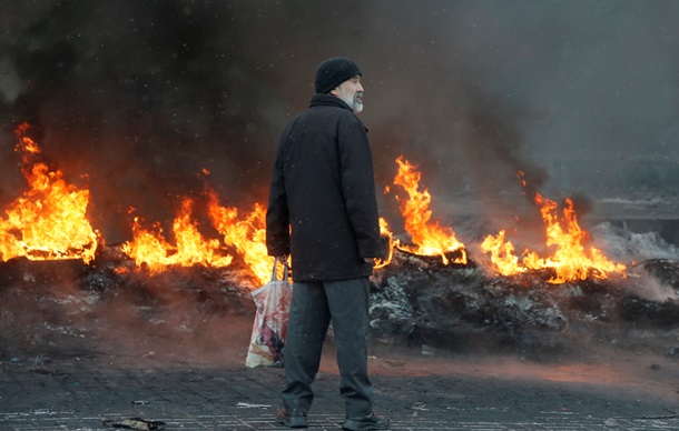 Пятый день противостояния на Грушевского. Фото-видерепортажи 23 января Пятый день противостояния на Грушевского. Фото-видерепортажи 23 января