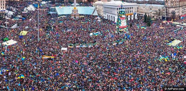 Чтобы никогда не забыть: 60 самых впечатляющих кадров Евромайдана в Киеве. ФОТОрепортаж