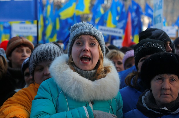 Азаров на Европейской площади. Фоторепортаж с митинга ПР в Киеве Азаров на Европейской площади. Фоторепортаж с митинга ПР в Киеве