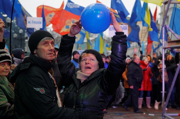 Азаров на Европейской площади. Фоторепортаж с митинга ПР в Киеве Азаров на Европейской площади. Фоторепортаж с митинга ПР в Киеве