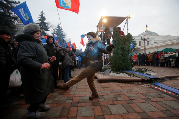 Азаров на Европейской площади. Фоторепортаж с митинга ПР в Киеве Азаров на Европейской площади. Фоторепортаж с митинга ПР в Киеве