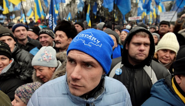 Азаров на Европейской площади. Фоторепортаж с митинга ПР в Киеве Азаров на Европейской площади. Фоторепортаж с митинга ПР в Киеве