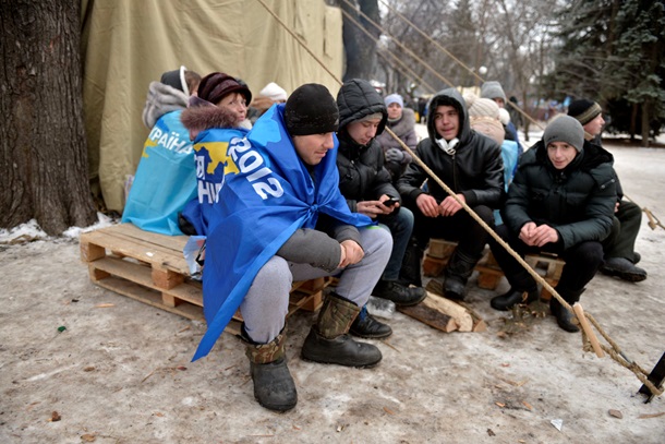 Азаров на Европейской площади. Фоторепортаж с митинга ПР в Киеве Азаров на Европейской площади. Фоторепортаж с митинга ПР в Киеве