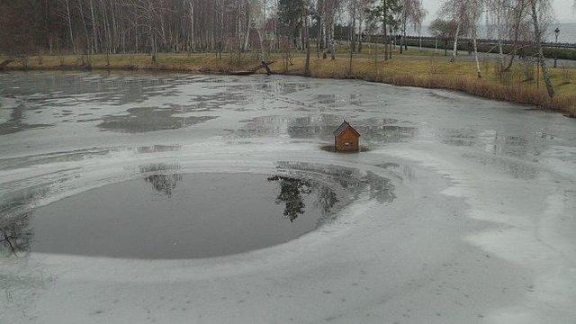 Роскошь Межигорья Януковича: яхты, элитные авто, портрет из золота, зоопарк и гольф поле. ФОТОрепортаж+ВИДЕО Роскошь Межигорья Януковича: яхты, элитные авто, портрет из золота, зоопарк и гольф поле. ФОТОрепортаж+ВИДЕО
