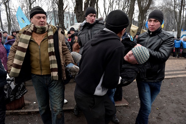 Все ради бюджета. ФотоРепортаж с митинга сторонников Партии регионов под Радой