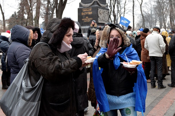 Все ради бюджета. ФотоРепортаж с митинга сторонников Партии регионов под Радой Все ради бюджета. ФотоРепортаж с митинга сторонников Партии регионов под Радой