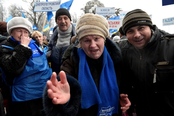 Все ради бюджета. ФотоРепортаж с митинга сторонников Партии регионов под Радой Все ради бюджета. ФотоРепортаж с митинга сторонников Партии регионов под Радой