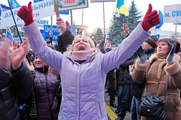 Все ради бюджета. ФотоРепортаж с митинга сторонников Партии регионов под Радой