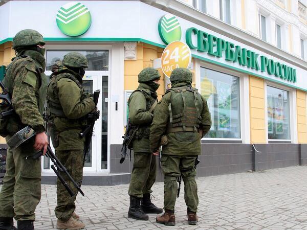 У самообороны Крыма, о которой говорит Путин, оружие состоящее на вооружении исключительно российской армии У самообороны Крыма, о которой говорит Путин, оружие состоящее на вооружении исключительно российской армии