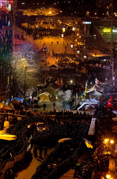 Начало штурма Евромайдана. Фоторепортаж из центра Киева в ночь на 11 декабря Начало штурма Евромайдана. Фоторепортаж из центра Киева в ночь на 11 декабря