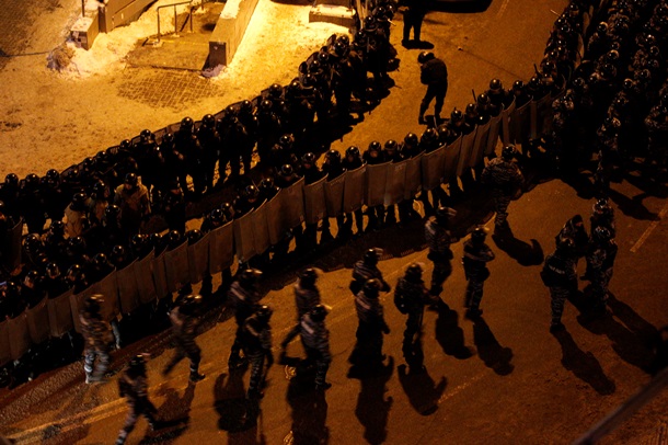 Начало штурма Евромайдана. Фоторепортаж из центра Киева в ночь на 11 декабря Начало штурма Евромайдана. Фоторепортаж из центра Киева в ночь на 11 декабря