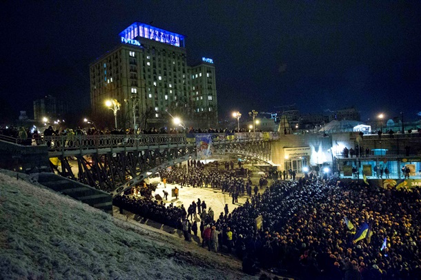 Начало штурма Евромайдана. Фоторепортаж из центра Киева в ночь на 11 декабря Начало штурма Евромайдана. Фоторепортаж из центра Киева в ночь на 11 декабря