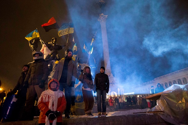Начало штурма Евромайдана. Фоторепортаж из центра Киева в ночь на 11 декабря Начало штурма Евромайдана. Фоторепортаж из центра Киева в ночь на 11 декабря