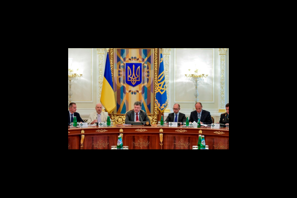 18/02/2015 Фотовидео хронология событий и столкновений в Украине 18/02/2015 Фотовидео хронология событий и столкновений в Украине