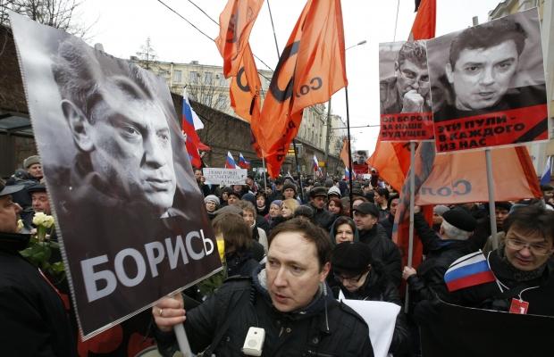 В марше памяти Бориса Немцова в Москве приняли участие более 50 тысяч человек. ФОТОрепортаж В марше памяти Бориса Немцова в Москве приняли участие более 50 тысяч человек. ФОТОрепортаж