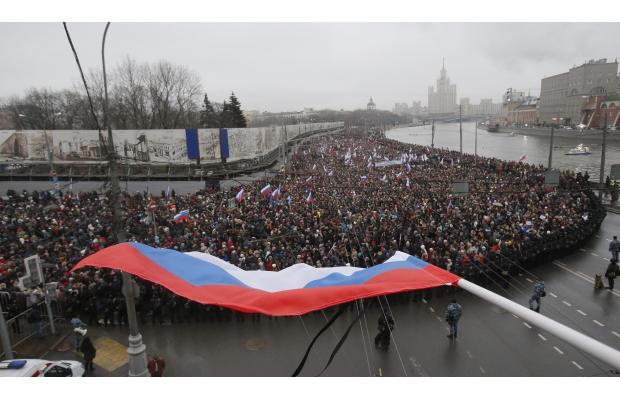 В марше памяти Бориса Немцова в Москве приняли участие более 50 тысяч человек. ФОТОрепортаж В марше памяти Бориса Немцова в Москве приняли участие более 50 тысяч человек. ФОТОрепортаж