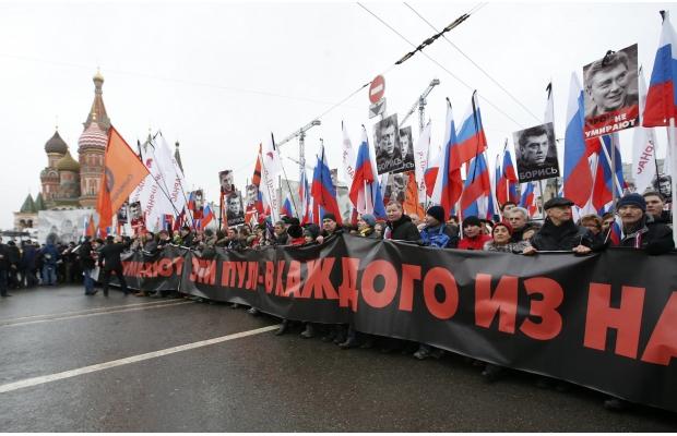 В марше памяти Бориса Немцова в Москве приняли участие более 50 тысяч человек. ФОТОрепортаж В марше памяти Бориса Немцова в Москве приняли участие более 50 тысяч человек. ФОТОрепортаж