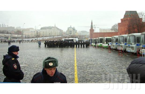 В марше памяти Бориса Немцова в Москве приняли участие более 50 тысяч человек. ФОТОрепортаж В марше памяти Бориса Немцова в Москве приняли участие более 50 тысяч человек. ФОТОрепортаж
