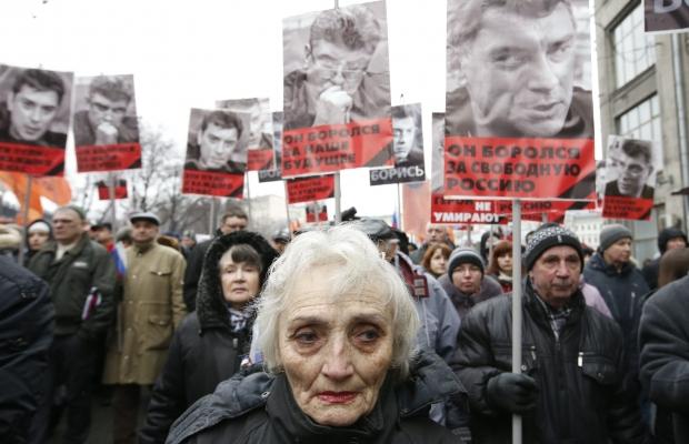 В марше памяти Бориса Немцова в Москве приняли участие более 50 тысяч человек. ФОТОрепортаж В марше памяти Бориса Немцова в Москве приняли участие более 50 тысяч человек. ФОТОрепортаж