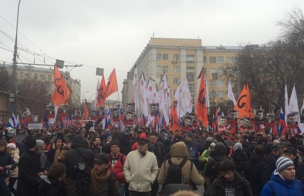 В марше памяти Бориса Немцова в Москве приняли участие более 50 тысяч человек. ФОТОрепортаж В марше памяти Бориса Немцова в Москве приняли участие более 50 тысяч человек. ФОТОрепортаж