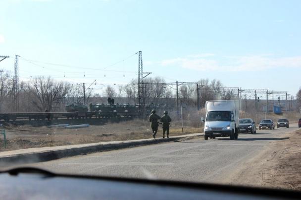 Россия окружила Украину с трех сторон. У границы 100 тысяч военных и более 500 танков. КАРТА+ФОТО Россия окружила Украину с трех сторон. У границы 100 тысяч военных и более 500 танков. КАРТА+ФОТО