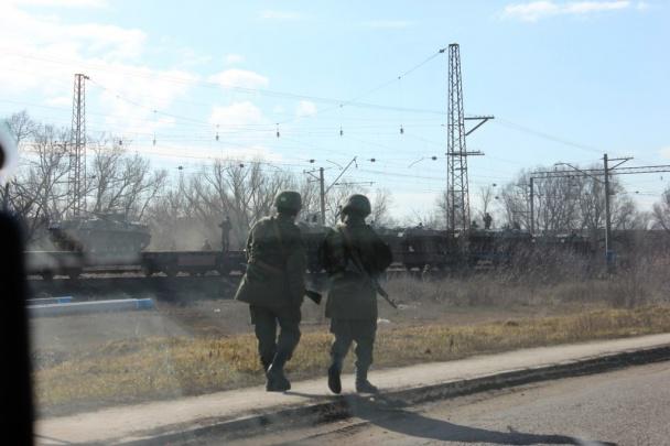 Россия окружила Украину с трех сторон. У границы 100 тысяч военных и более 500 танков. КАРТА+ФОТО Россия окружила Украину с трех сторон. У границы 100 тысяч военных и более 500 танков. КАРТА+ФОТО