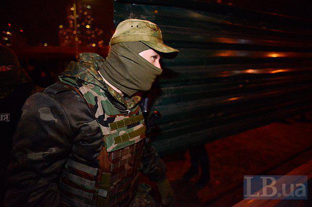 На скандальной стройке в Киеве милиция избила активистов и местных жителей. ФОТОрепортаж+ВИДЕО На скандальной стройке в Киеве милиция избила активистов и местных жителей. ФОТОрепортаж+ВИДЕО