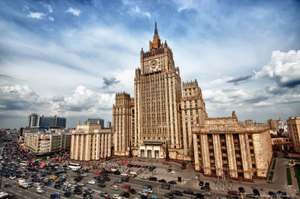 Россия выдвинула Украине ряд условий: новая федеративная конституция и отделение Крыма Россия выдвинула Украине ряд условий: новая федеративная конституция и отделение Крыма