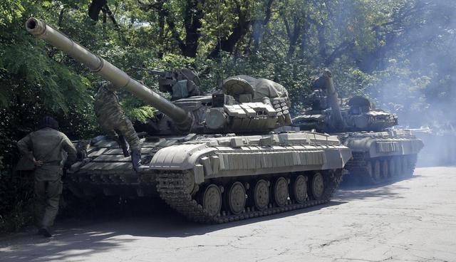 Россия самолетами и поездами отправляет террористам танки для войны на Донбассе. ФОТОрепортаж+ВИДЕО Россия самолетами и поездами отправляет террористам танки для войны на Донбассе. ФОТОрепортаж+ВИДЕО