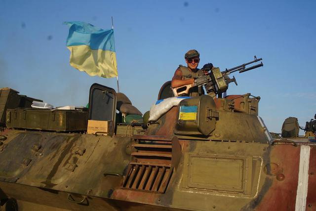 Украинские воины на поле боя, - ФОТОрепортаж из эпицентра АТО Украинские воины на поле боя, - ФОТОрепортаж из эпицентра АТО