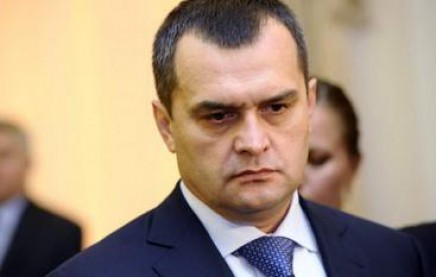 Глава МВД Захарченко подал в отставку, – СМИ Глава МВД Захарченко подал в отставку, – СМИ