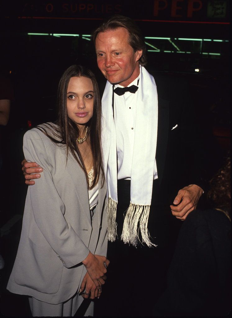 Анджелина Джоли, 1990 - Молодой Голливуд Анджелина Джоли, 1990 - Молодой Голливуд