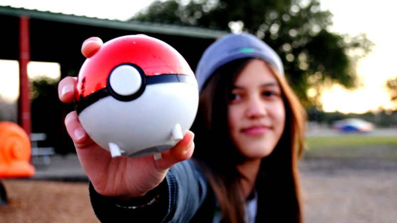 Pokemon GO: Как правильно бросить покетбол (процесс ловли) Pokemon GO: Как правильно бросить покетбол (процесс ловли)