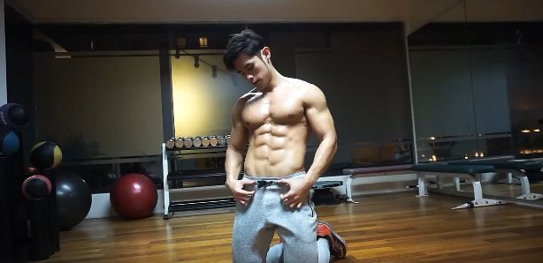 Six pack abdominal training for beginner