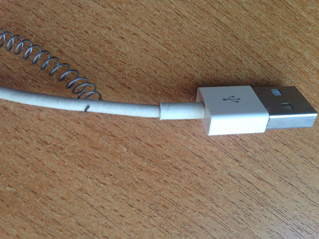 Оригинальный способ продления жизни стандартного провода iPhone Модернизируем lightning кабель
