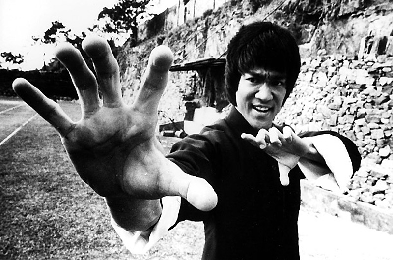 Сверх возможности Брюса Ли (Bruce Lee) Сверх возможности Брюса Ли (Bruce Lee)