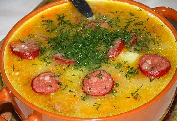Гороховый суп с охотничьими колбасками сыром Гороховый суп с охотничьими колбасками сыром